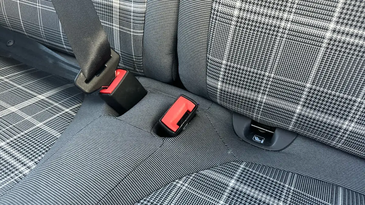2019-fiat-500-12-lounge-ss-big-34