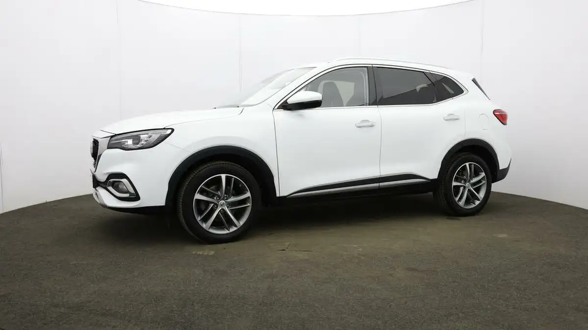 2022-mg-hs-15t-gdi-exclusive-162ps-dct-big-35