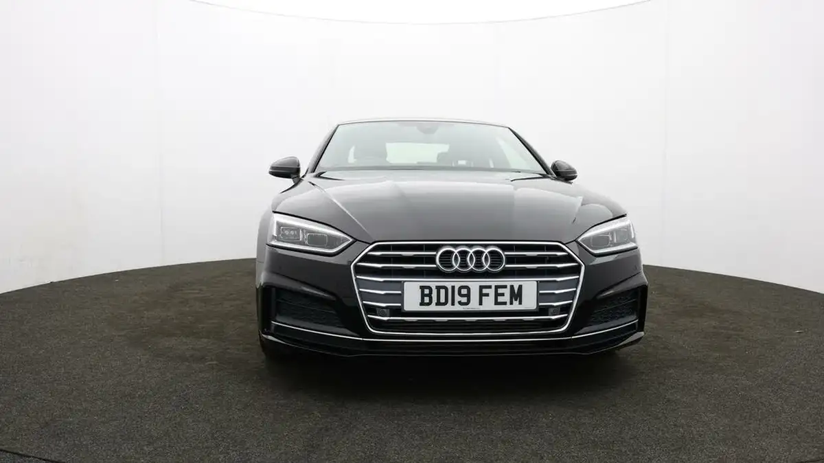 2019-audi-a5-20-35-tfsi-s-line-ss-coupe-2d-big-43