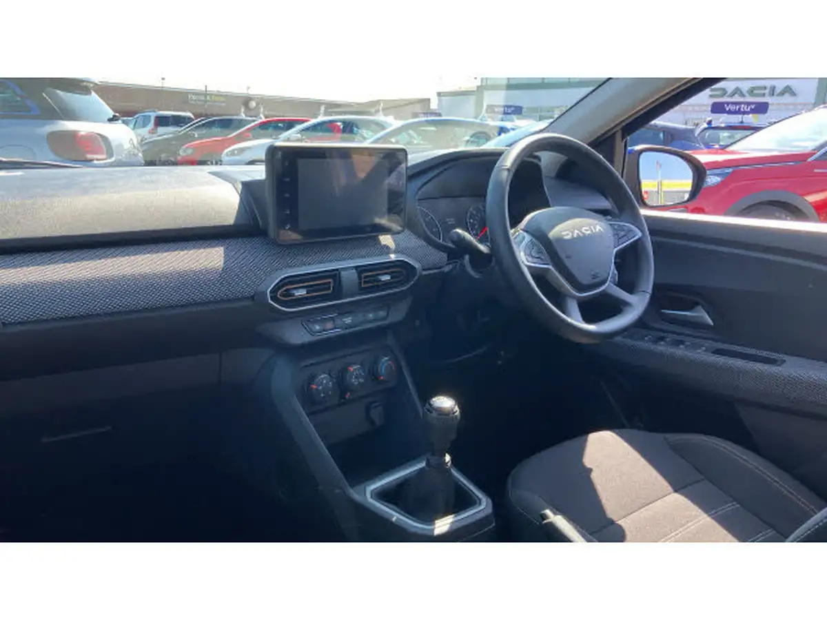 2024-dacia-sandero-stepway-10-tce-expression-90bhp-big-8