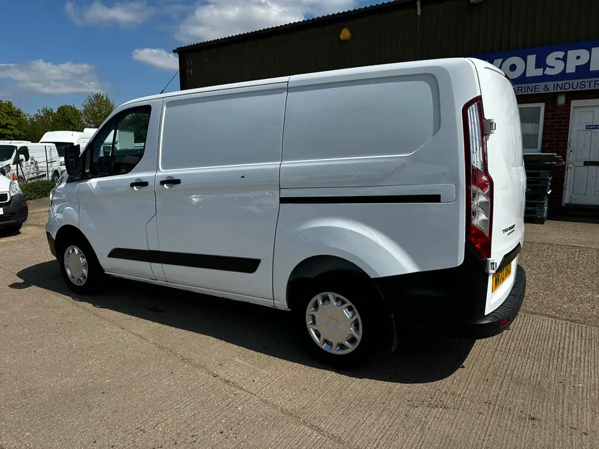 2022-ford-transit-custom-20tdci-300-l1h1-leader-105pseu6dt-panel-van-big-4