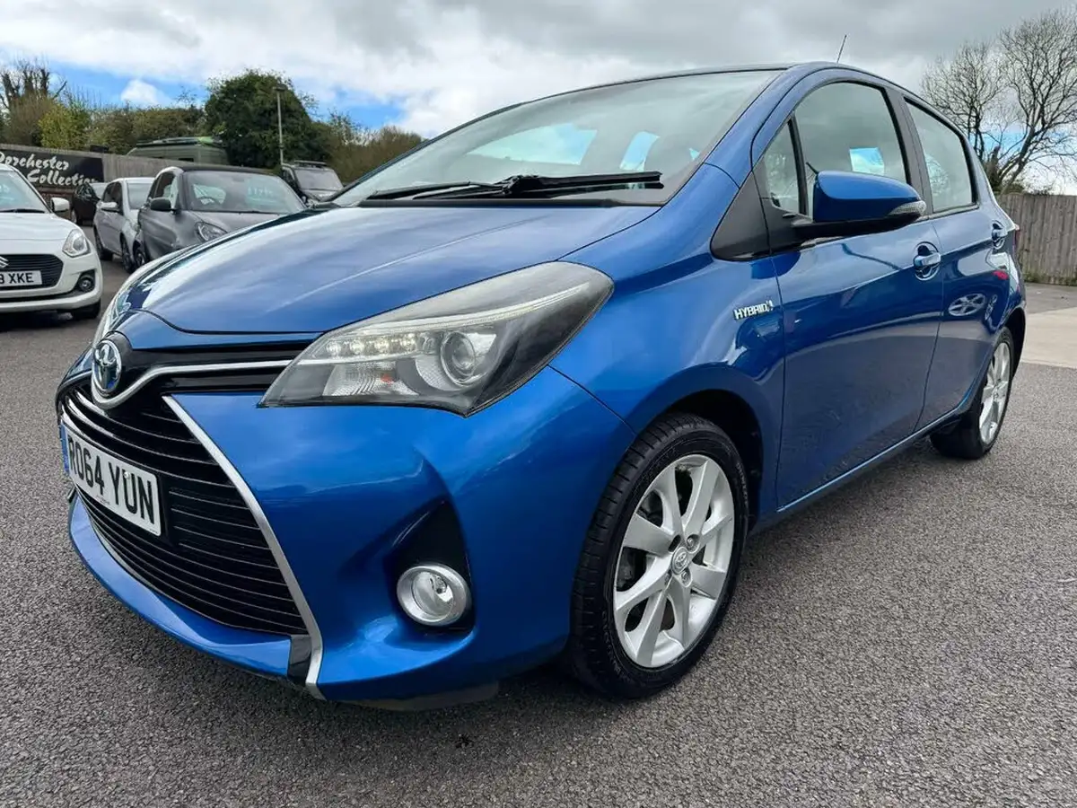 2015-toyota-yaris-15-vvt-i-excel-hybrid-15in-big-7