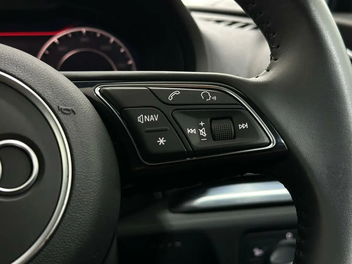 2020-audi-a3-14-40-e-tron-big-13