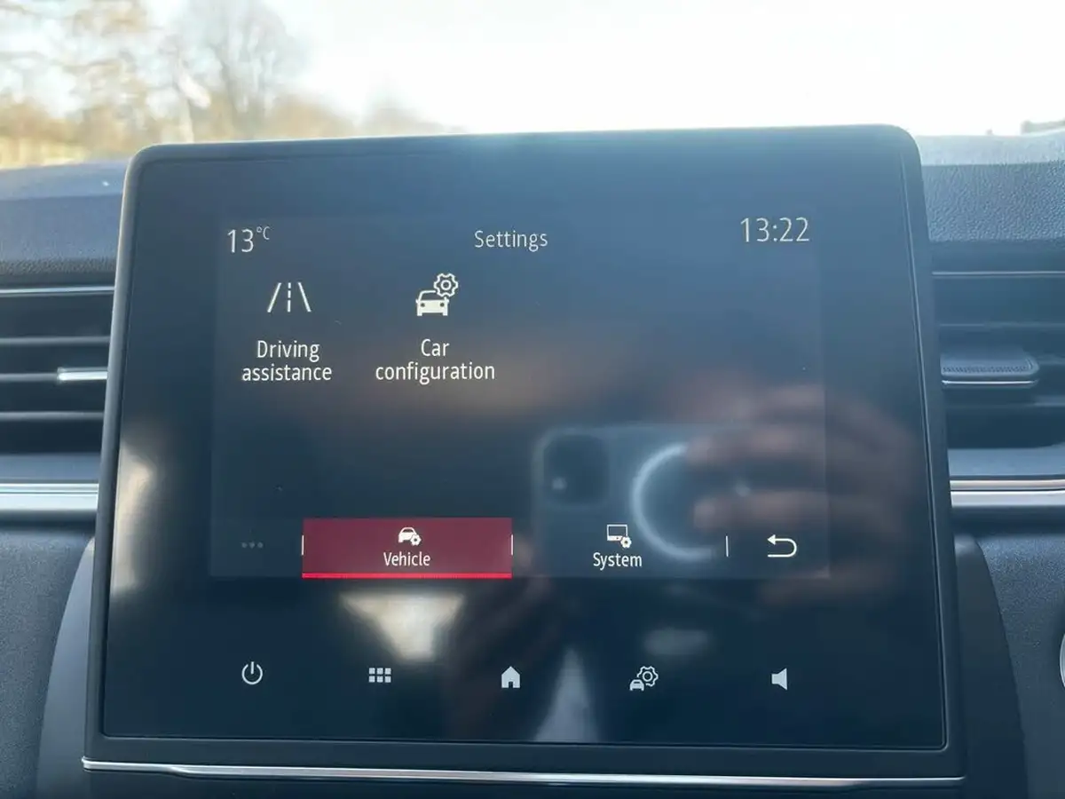 2020-renault-captur-10-tce-play-100bhp-big-30