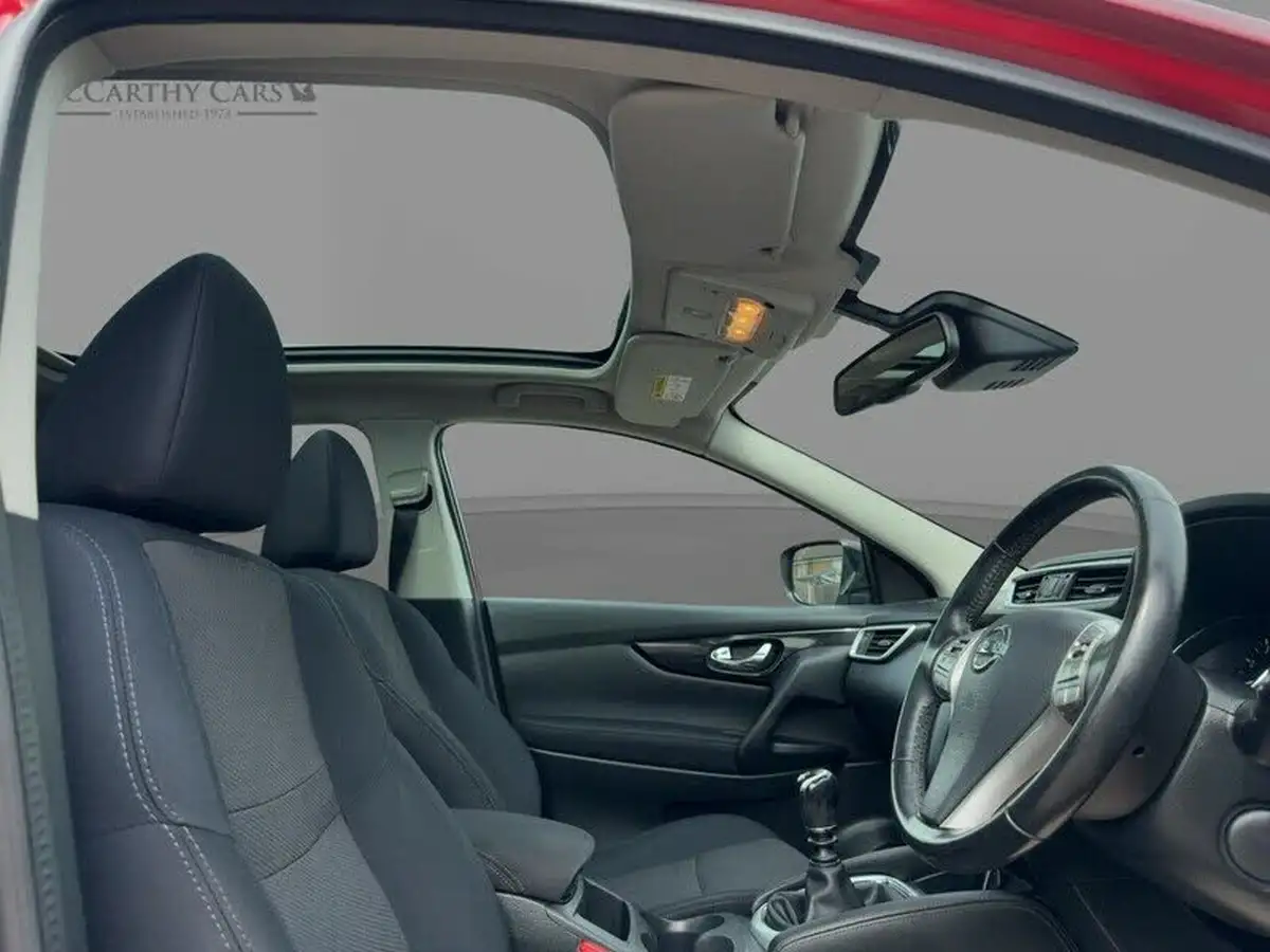 2016-nissan-qashqai-12-dig-t-n-connecta-big-1