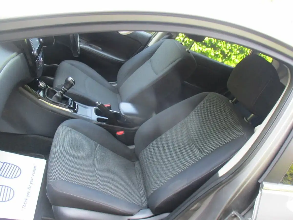 2015-nissan-pulsar-12-dig-t-n-tec-big-37