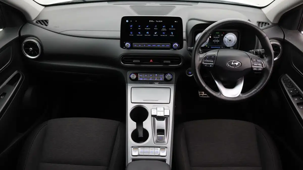2022-hyundai-kona-e-premium-204ps-64kwh-7kw-obc-big-13