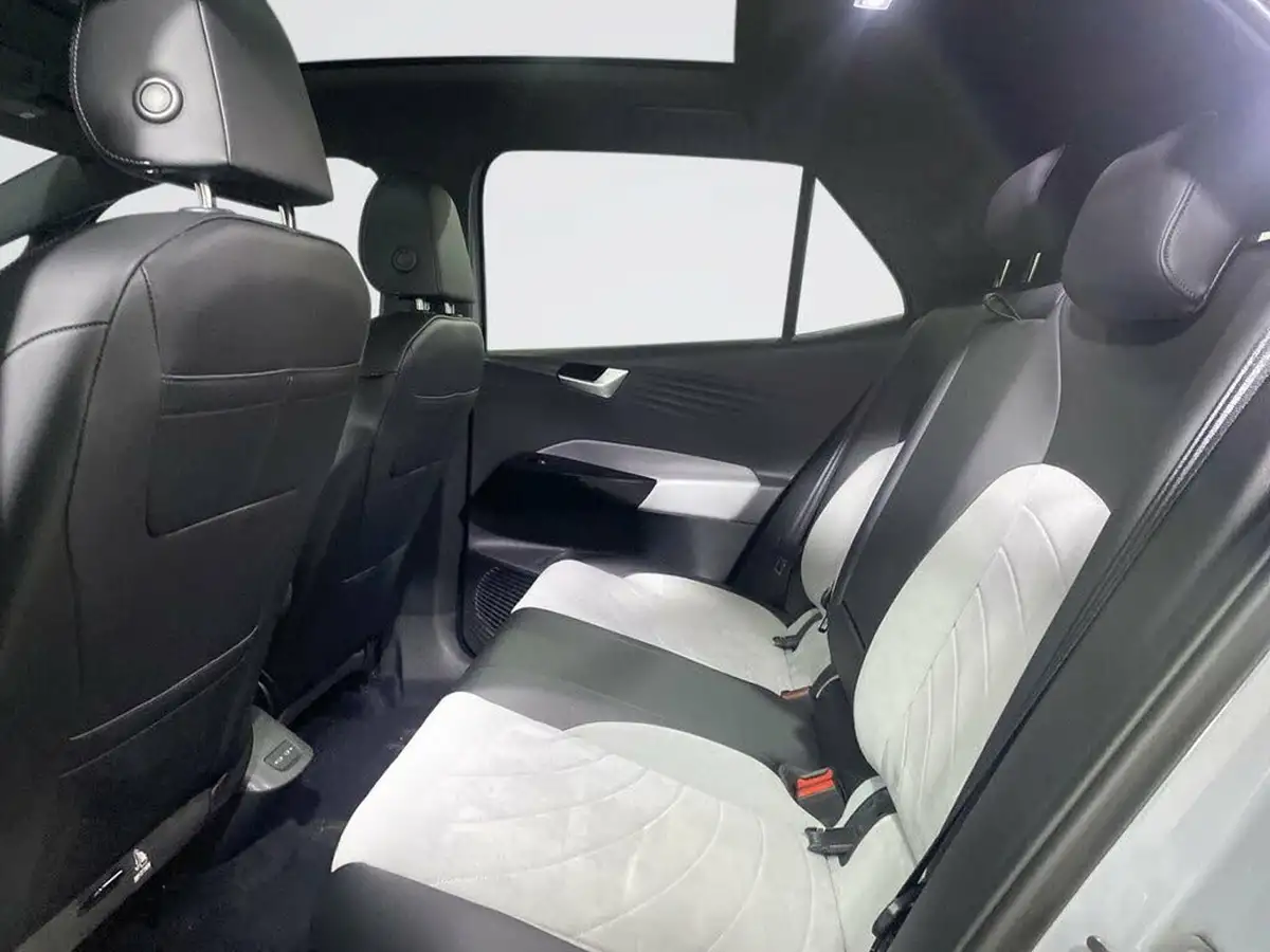 2022-volkswagen-id3-e-family-204ps-performance-big-10