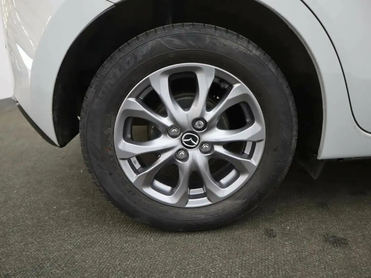 2021-mazda-mazda2-15-skyactiv-g-se-l-mhev-hybrid-big-5
