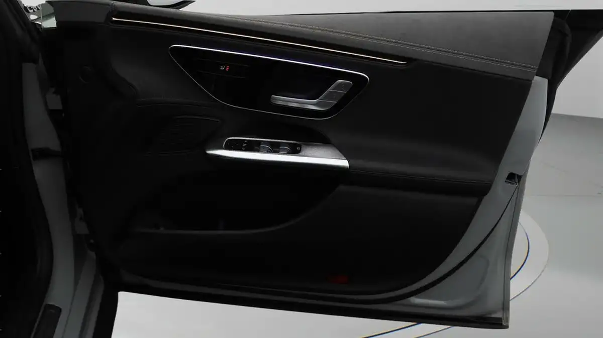2023-mercedes-benz-eqe-e-eqe-300-sport-edition-big-15