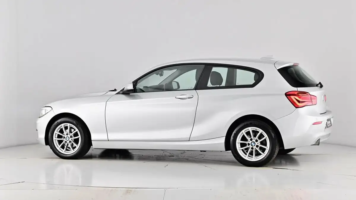 2017-bmw-1-series-20td-118d-se-3d-big-58
