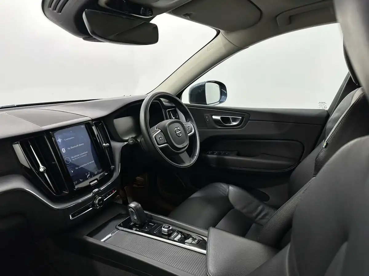 2019-volvo-xc60-20td-b4-momentum-big-26