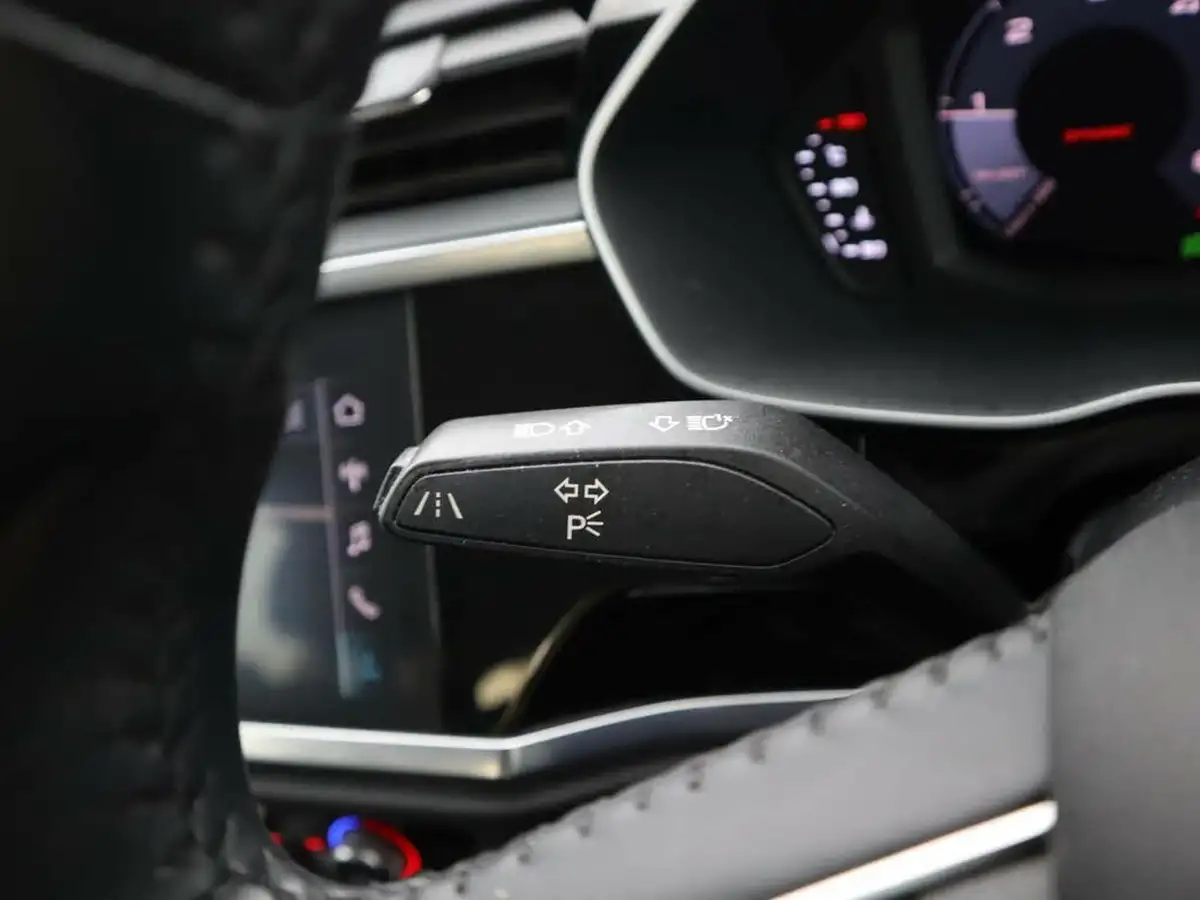 2019-audi-q3-20-35-tdi-sport-station-wagon-quattro-big-24
