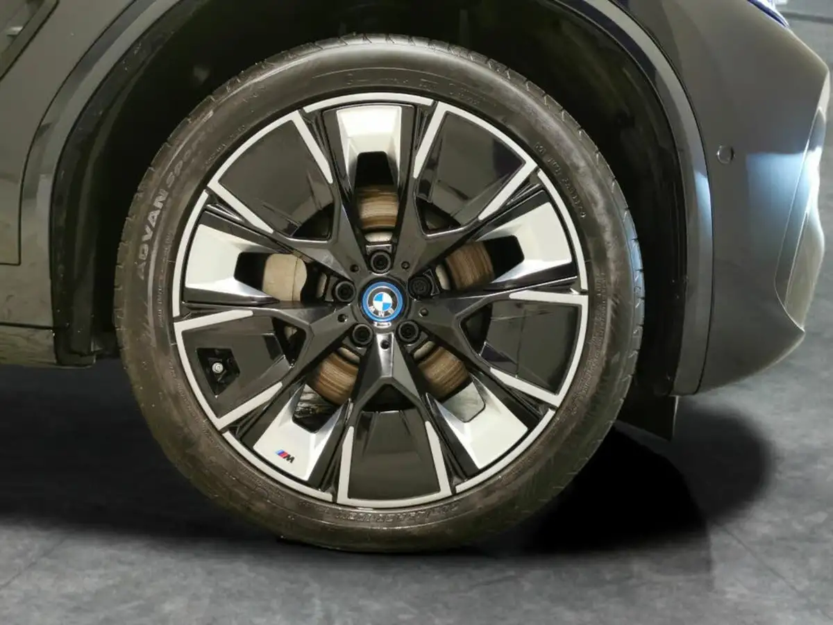 2023-bmw-ix3-e-m-sport-pro-big-24
