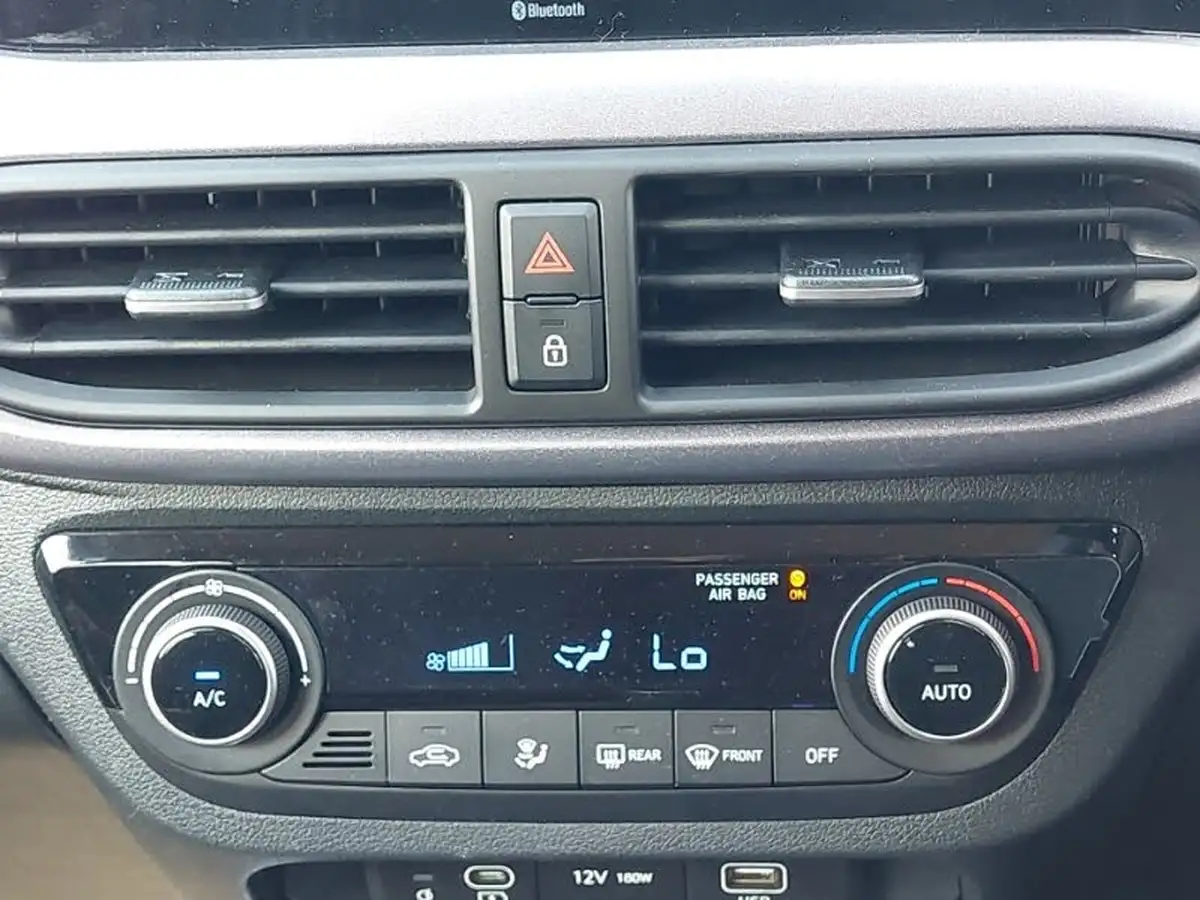 2024-hyundai-i10-12-premium-79ps-auto-big-18