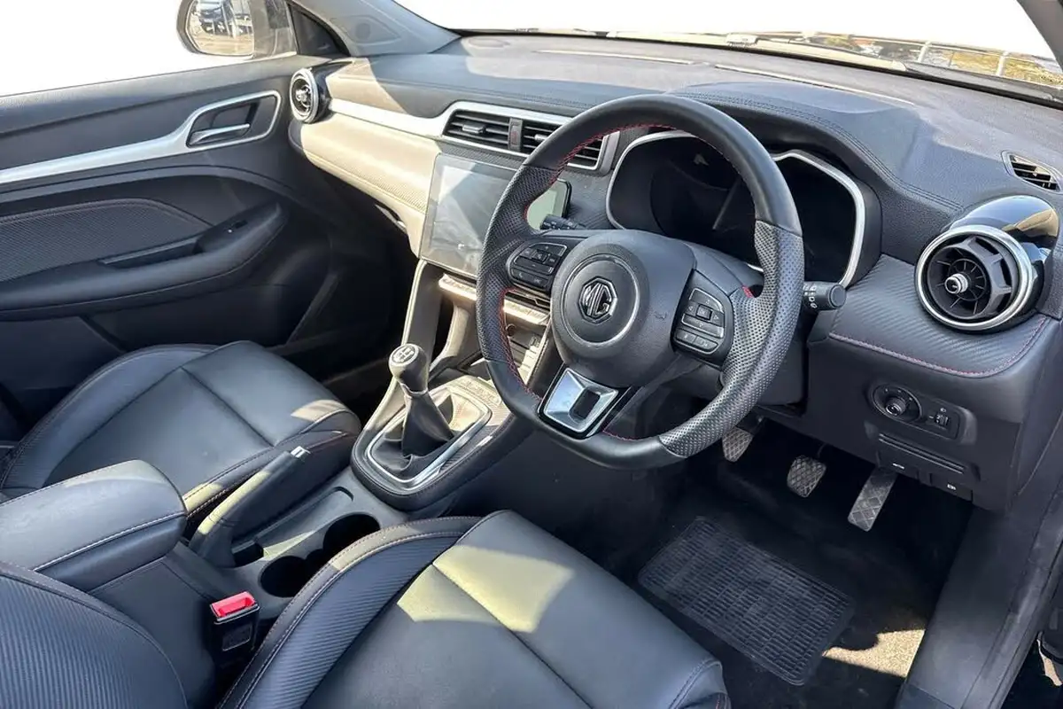 2023-mg-zs-suv-15-vti-tech-exclusive-big-9