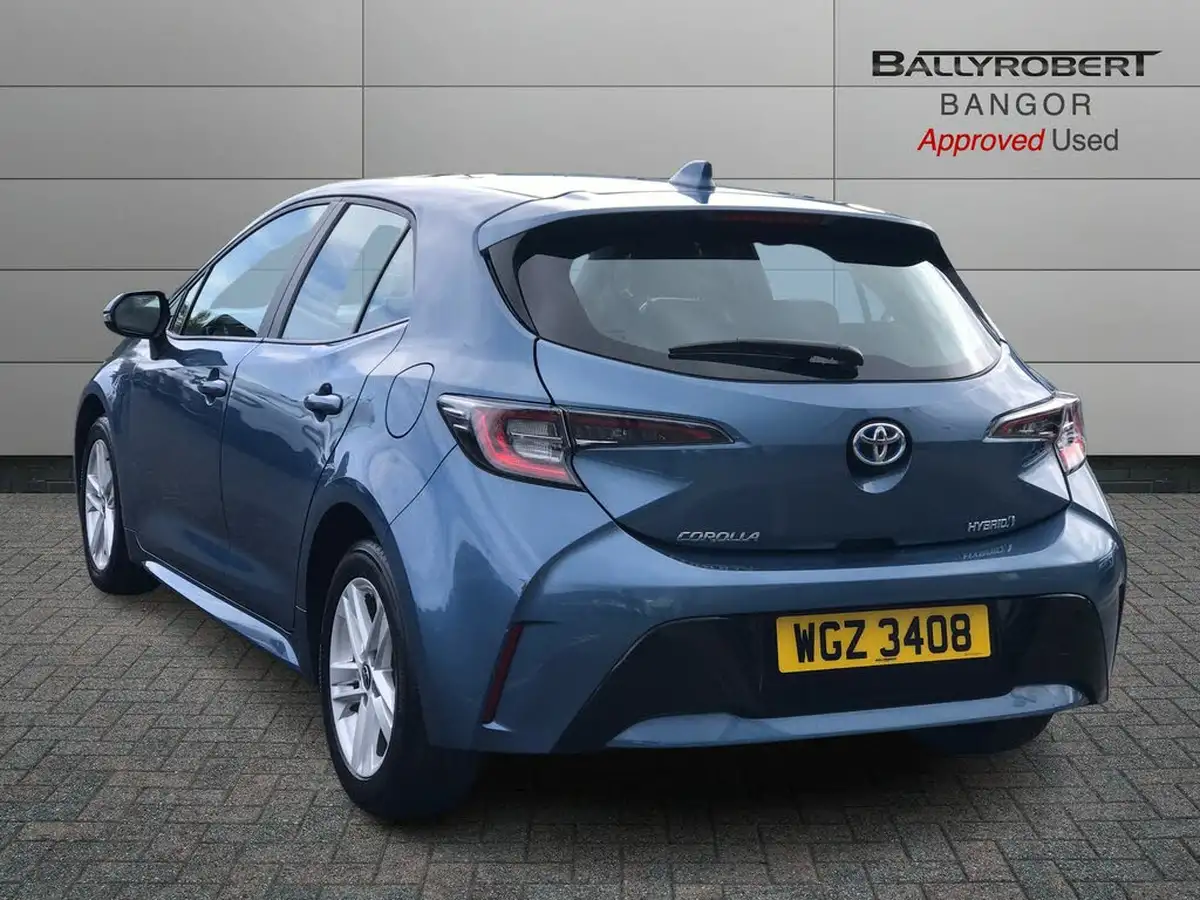 2022-toyota-corolla-18-vvt-i-icon-120bhp-trk-hatchback-5d-big-1