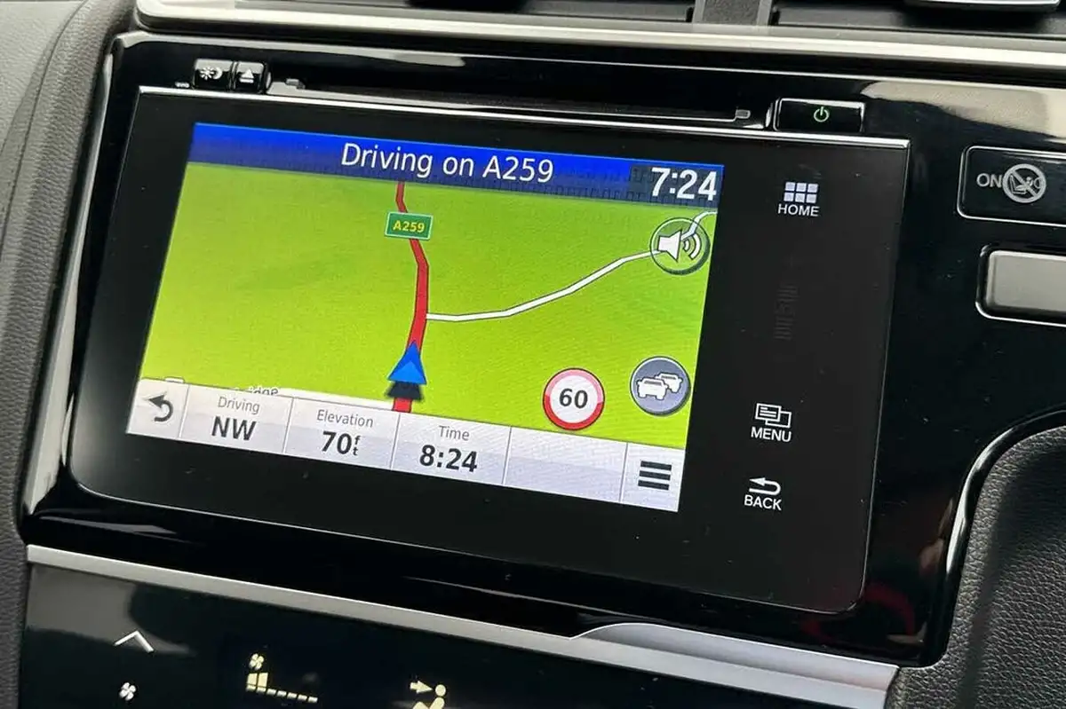 2019-honda-jazz-13-i-vtec-ex-navi-cvt-big-12