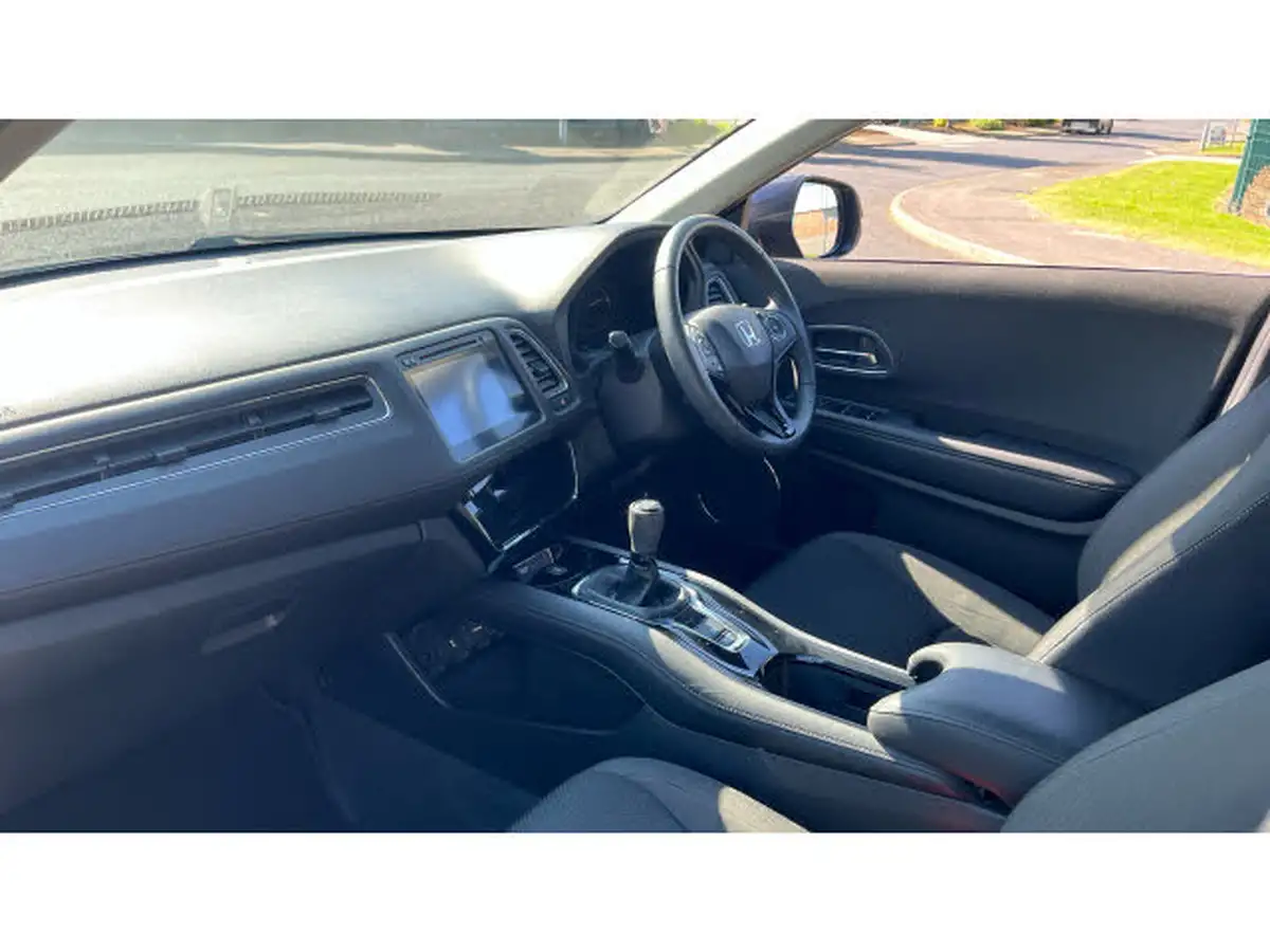 2020-honda-hr-v-15-i-vtec-se-big-8