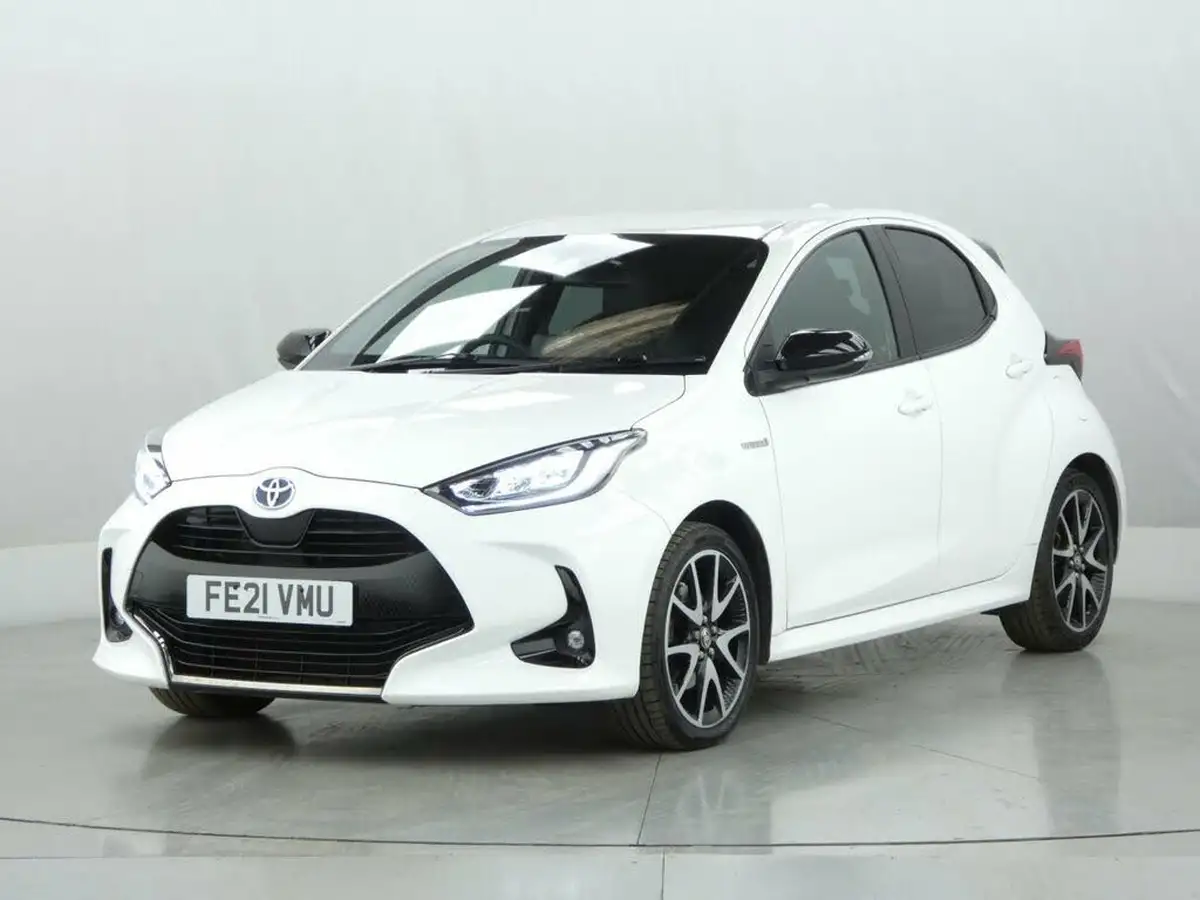 2021-toyota-yaris-15-vvt-i-dynamic-big-3