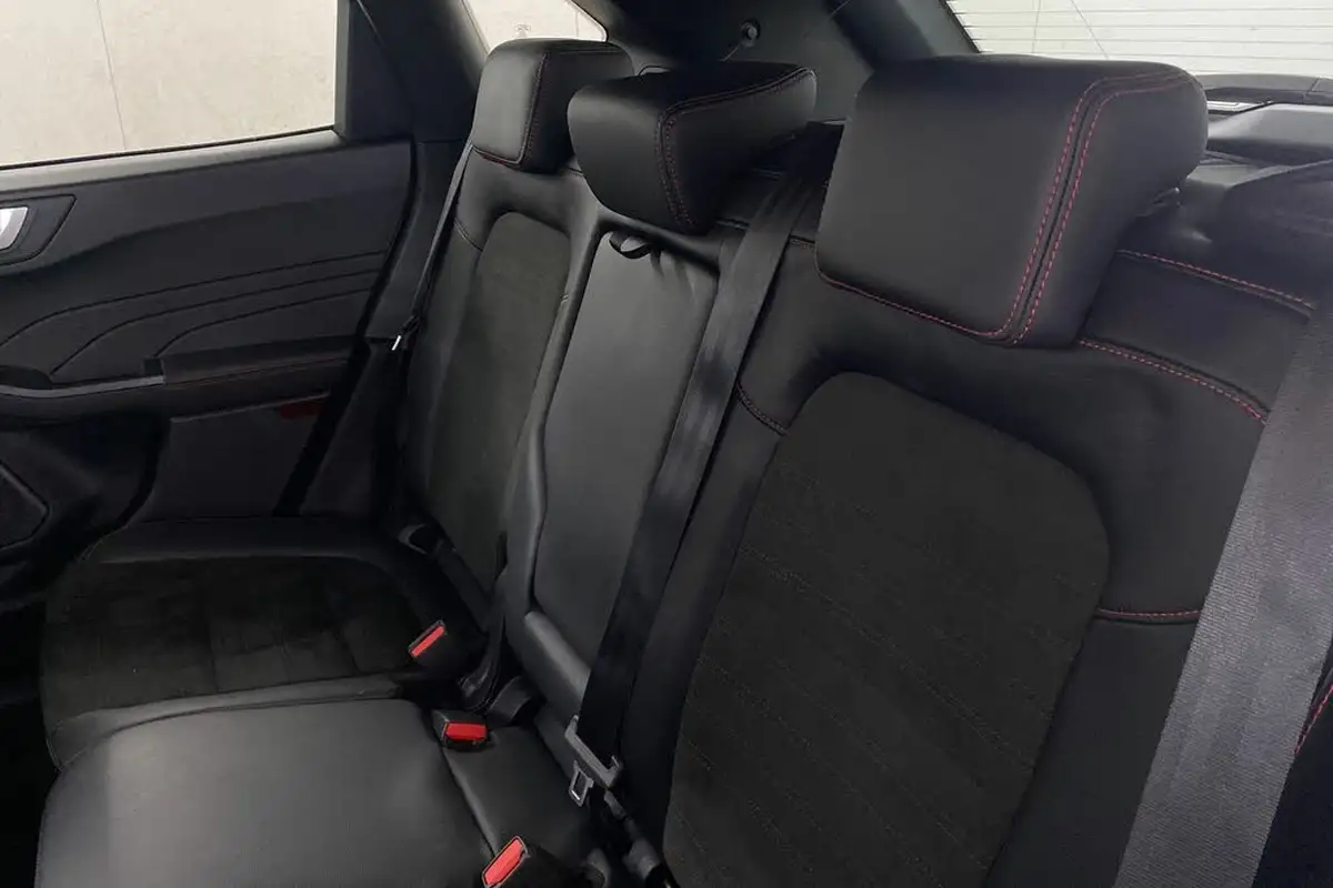 2023-ford-kuga-15t-st-line-x-edition-big-12