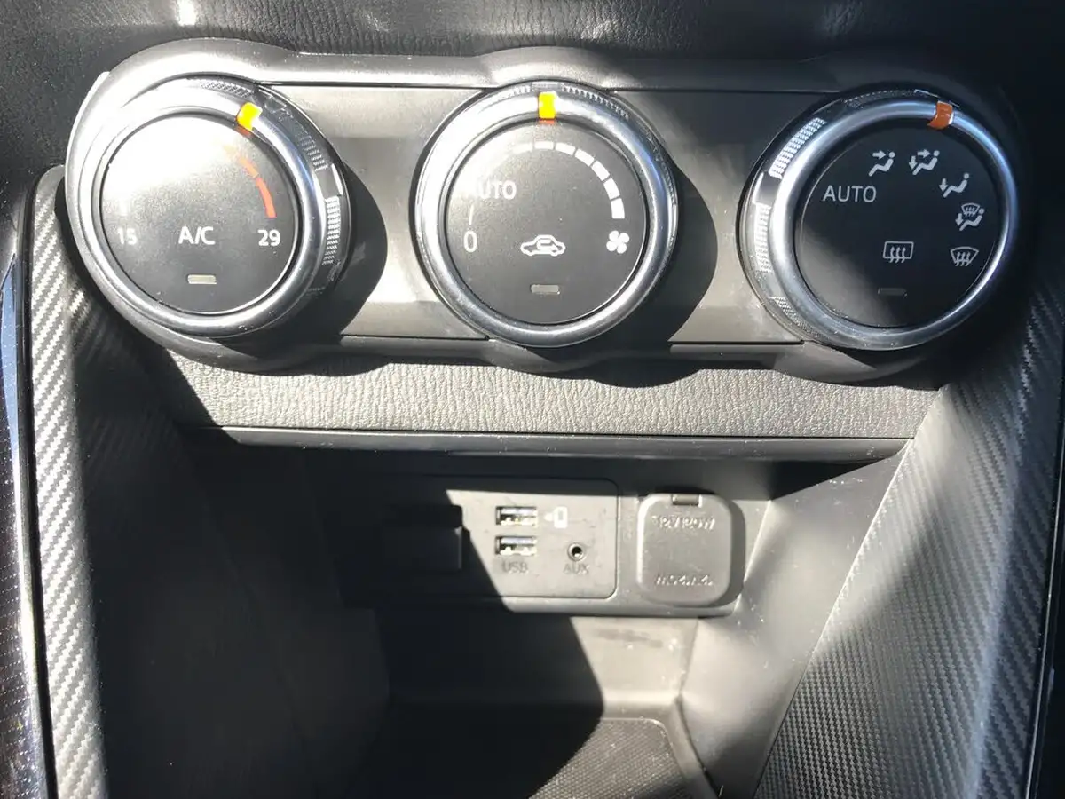 2023-mazda-mazda2-15-skyactiv-g-se-l-big-18