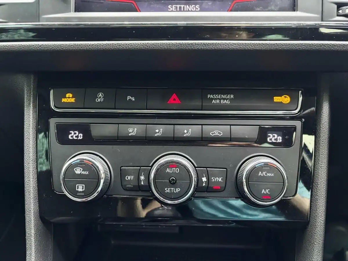 2020-seat-leon-15-tsi-evo-fr-130ps-hatchback-big-14
