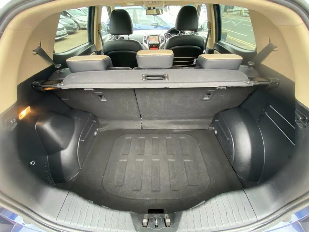 2017-kgm-ssangyong-tivoli-16td-elx-2wd-big-15