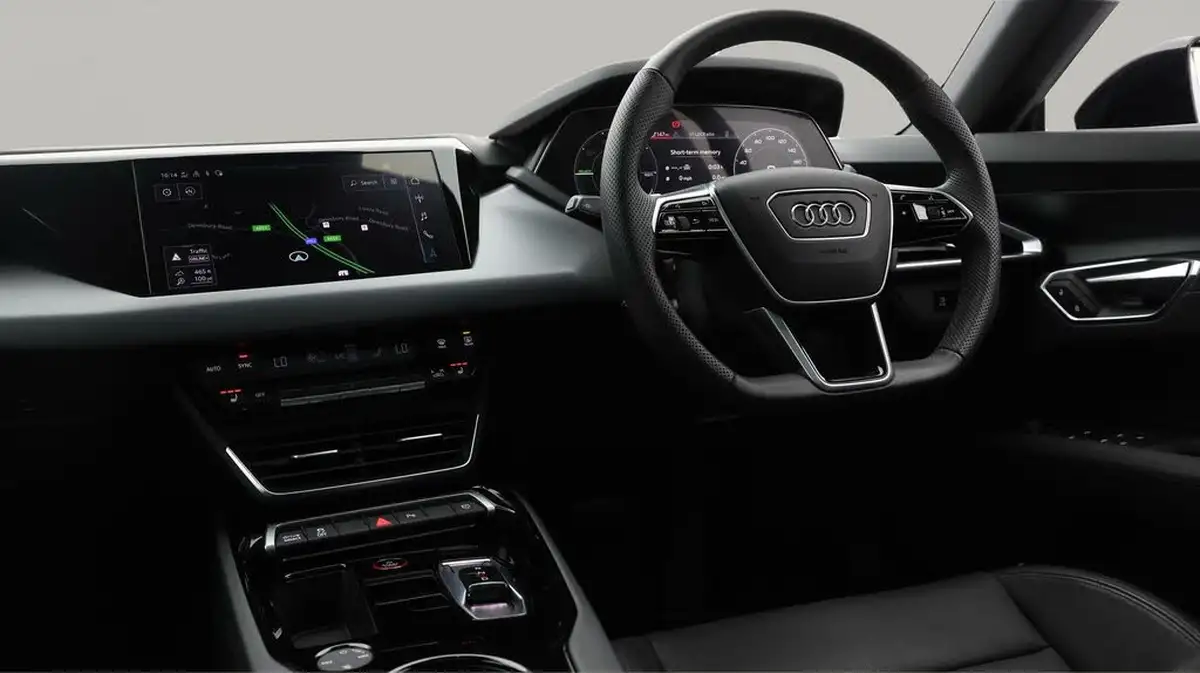 2023-audi-e-tron-gt-e-big-21
