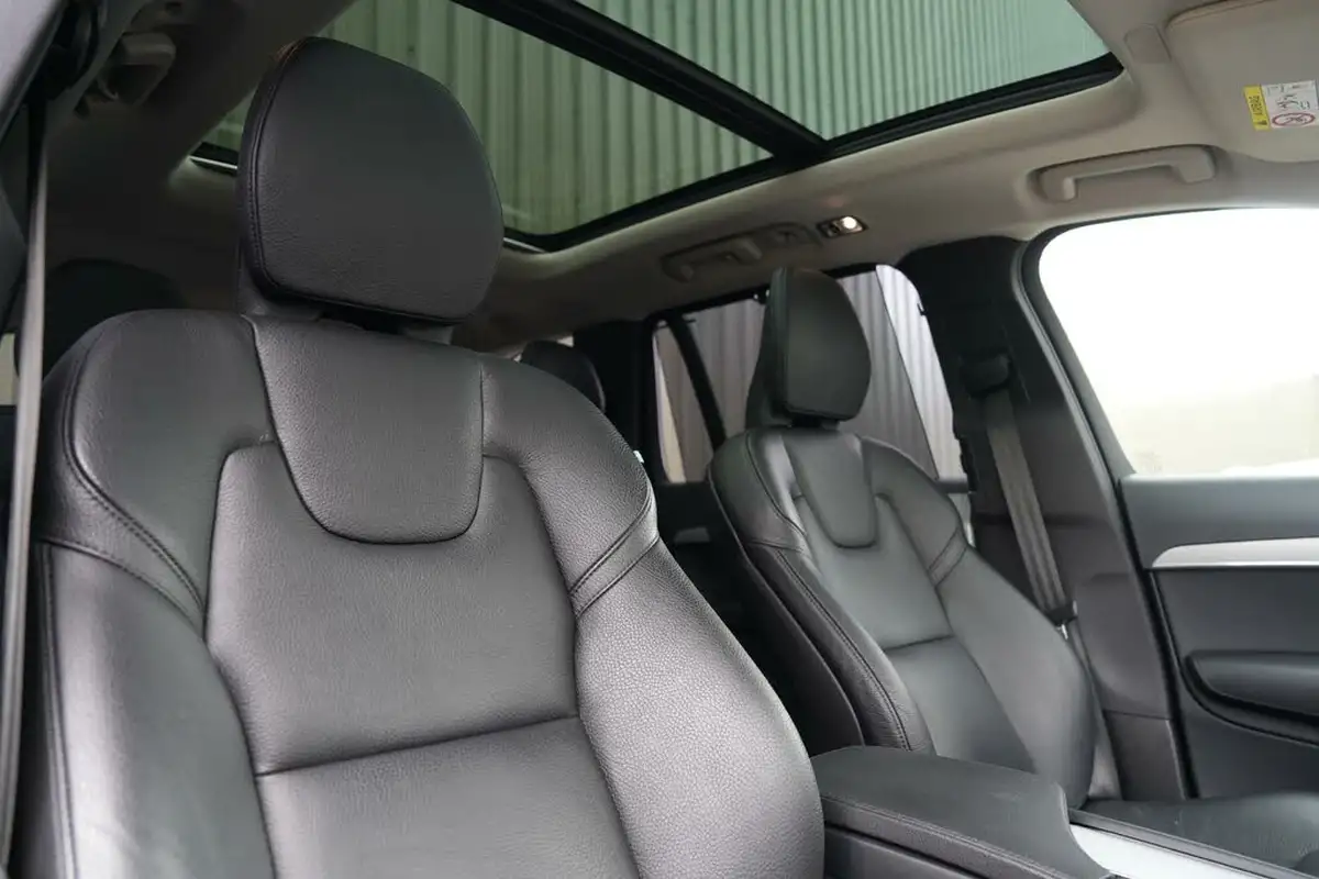 2022-volvo-xc90-20td-b5-momentum-big-12