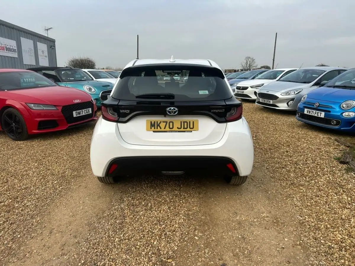 2021-toyota-yaris-15-vvt-i-icon-114bhp-hybrid-1490cc-e-cvt-big-5