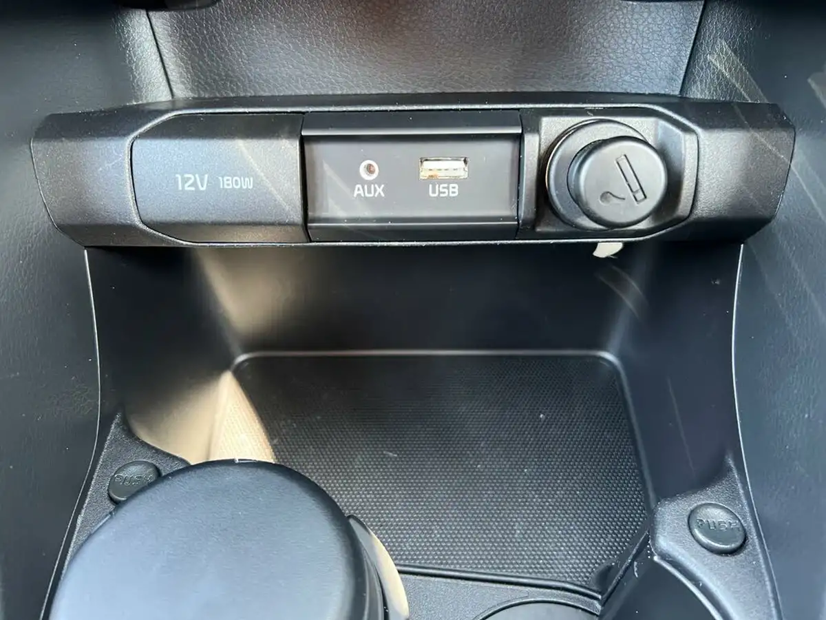 2018-kia-picanto-10-2-66bhp-big-23
