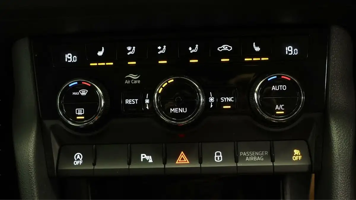 2021-skoda-kodiaq-15-tsi-se-l-dsg-big-11