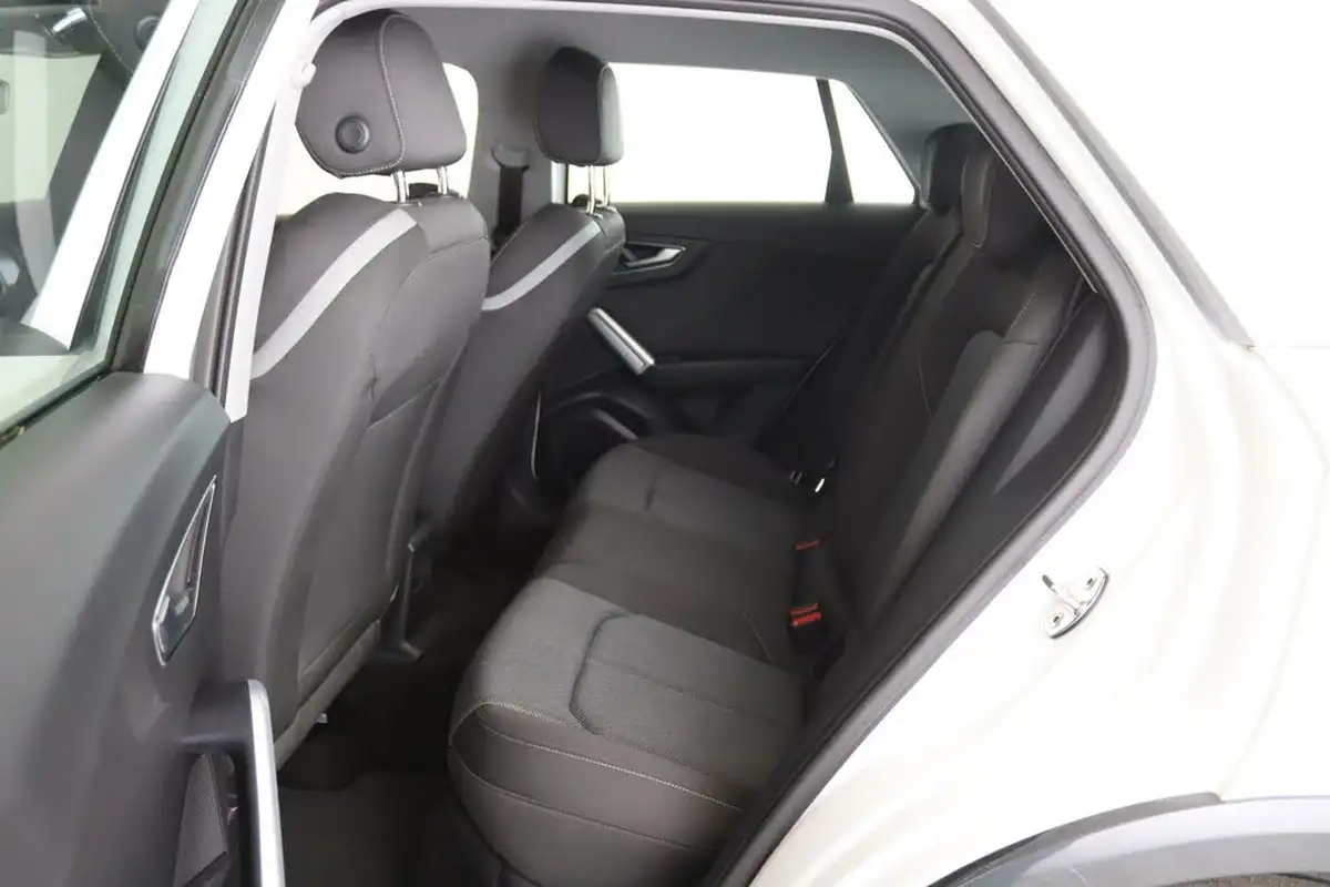 2019-audi-q2-16-30-tdi-sport-big-11