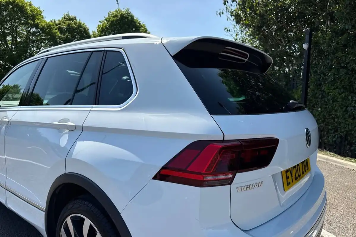 2020-volkswagen-tiguan-20tdi-r-line-tech-150ps-dsg-big-30