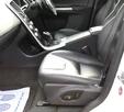 2015-volvo-xc60-small-38