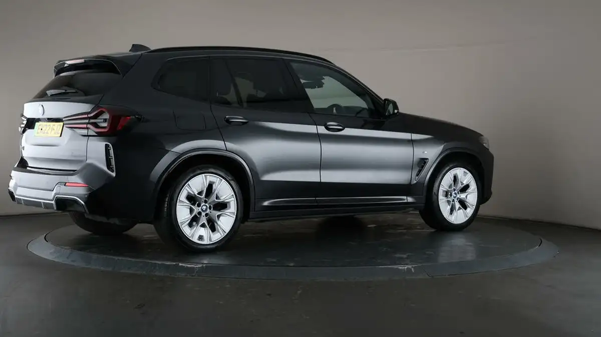 2022-bmw-ix3-e-m-sport-pro-big-58