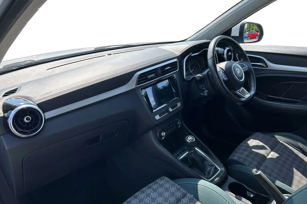 2019-mg-zs-suv-15-vti-tech-excite-105bhp-big-5
