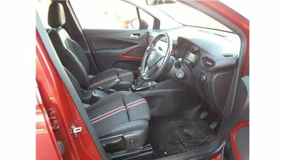 2021-vauxhall-crossland-12-sri-nav-130ps-big-11