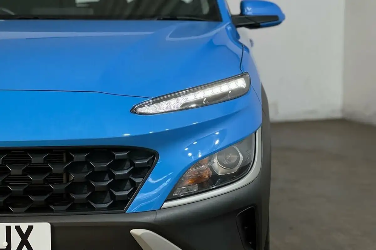 2022-hyundai-kona-16-gdi-se-connect-big-12