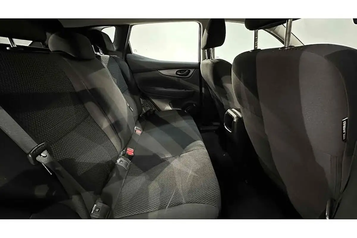 2018-nissan-qashqai-13-dig-t-visia-big-20