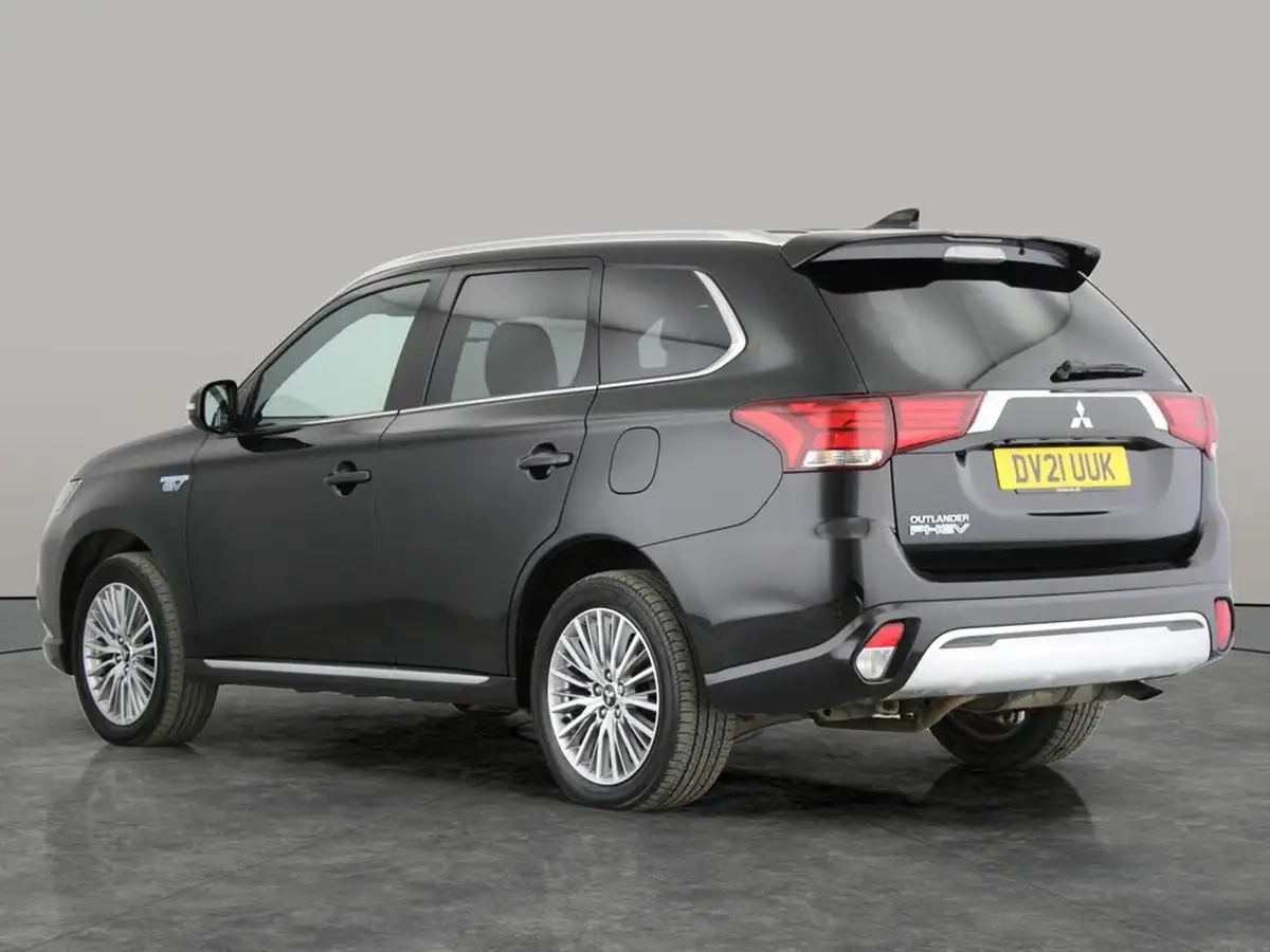 2021-mitsubishi-outlander-24-dynamic-phev-big-6