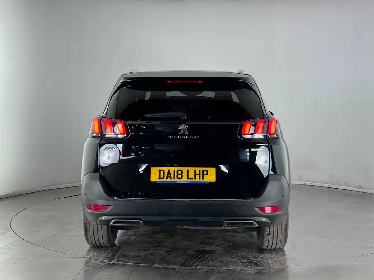 2018-peugeot-5008-suv-16-thp-gt-line-big-4