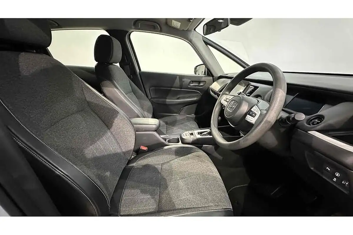 2021-honda-jazz-15-i-mmd-sr-109ps-big-21