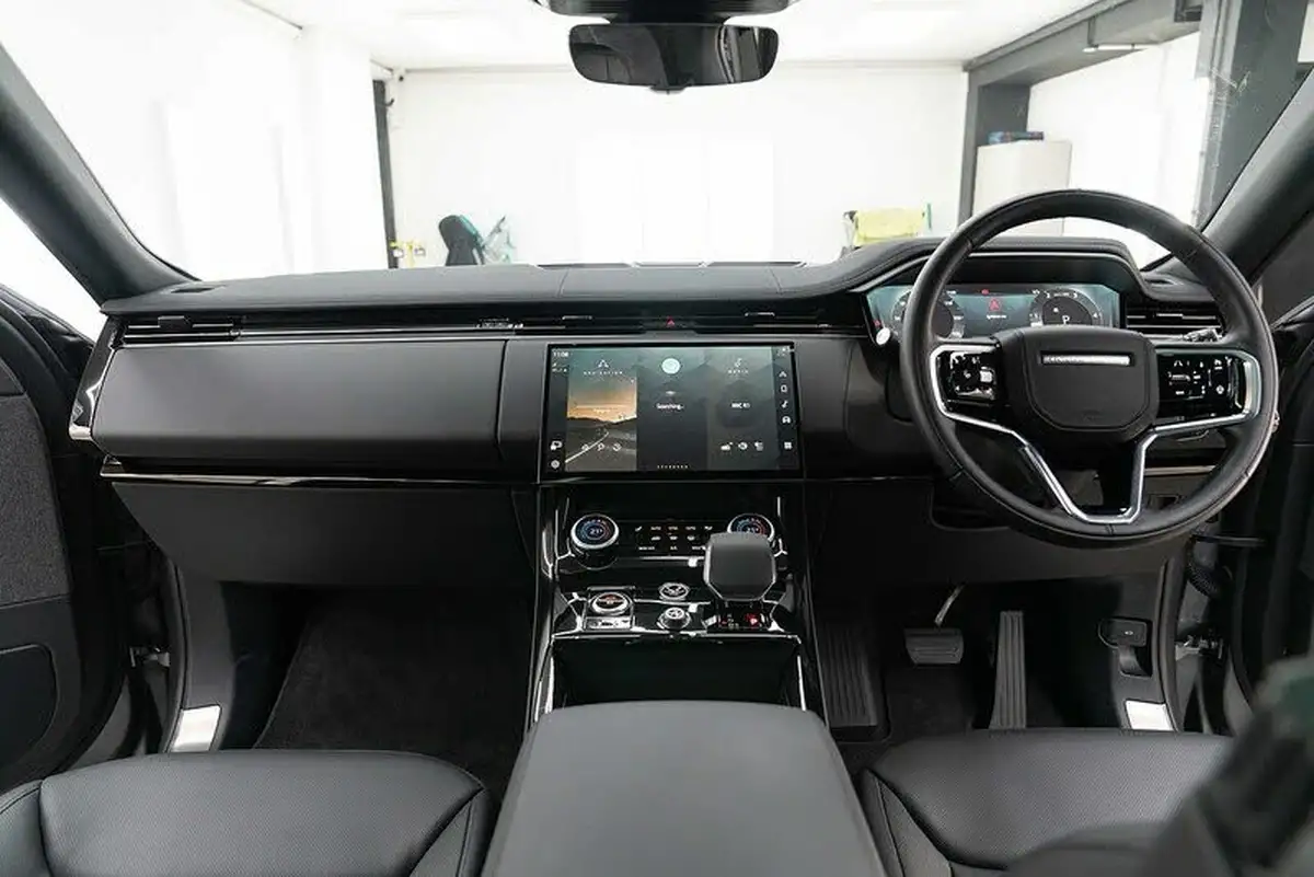 2023-land-rover-range-rover-sport-30-d300-se-big-11