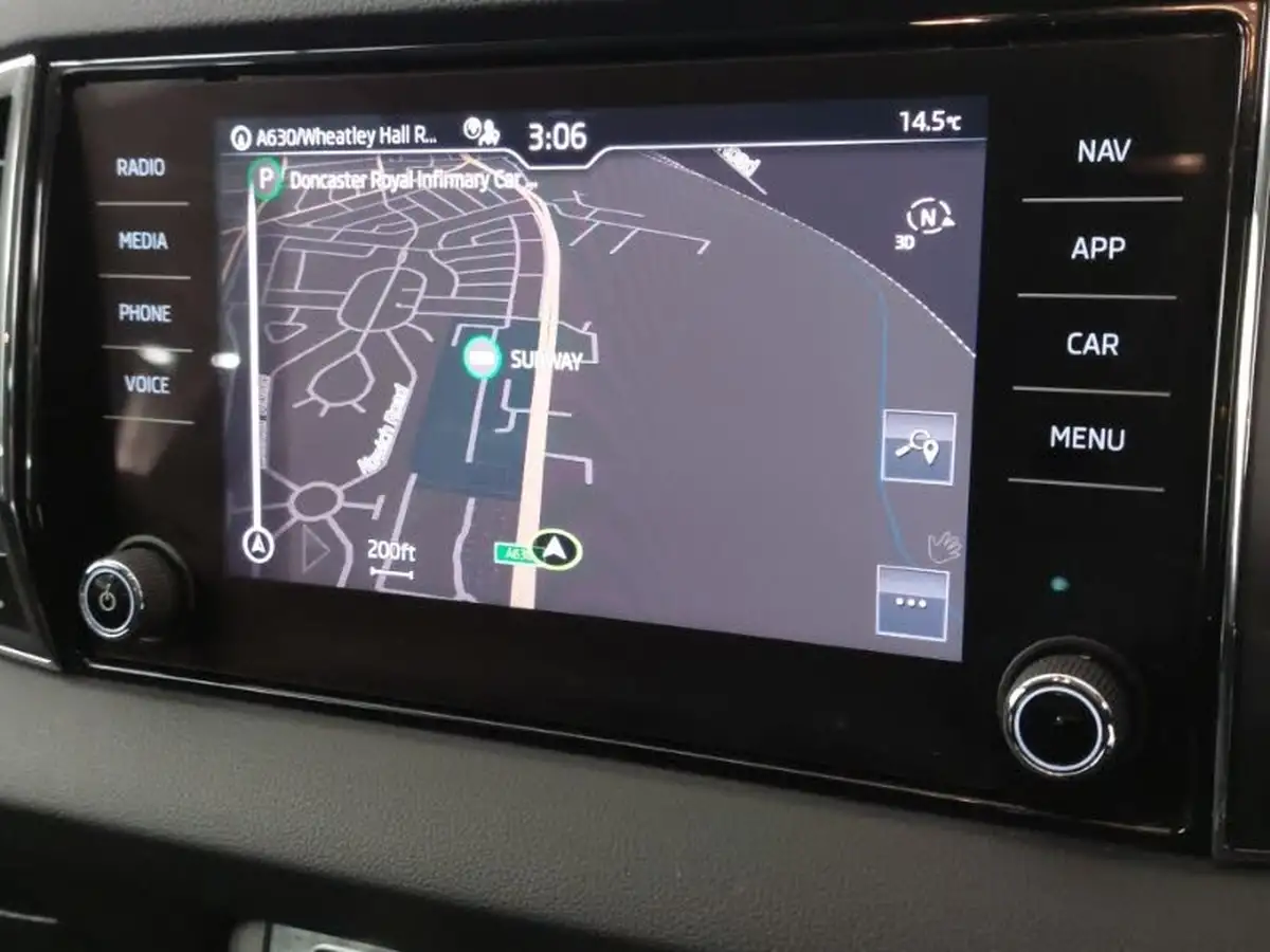 2022-skoda-karoq-15-tsi-se-drive-dsg-big-17