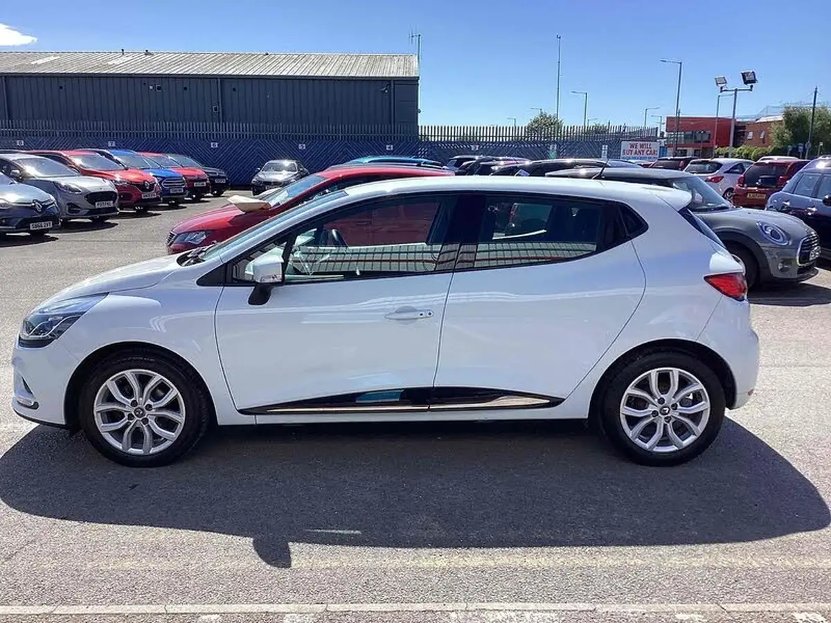 2016-renault-clio-09-tce-dynamique-nav-big-9