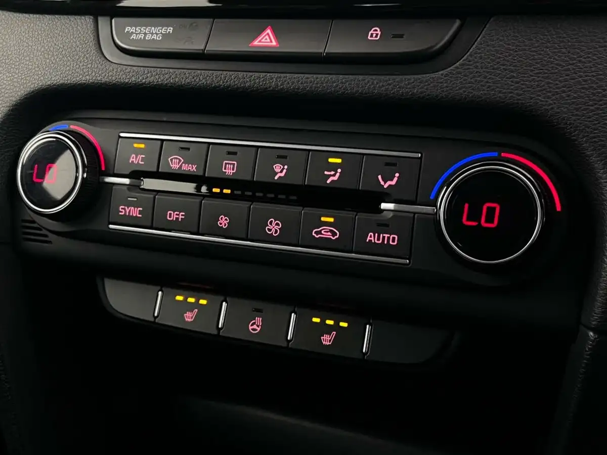2021-kia-pro-ceed-15-t-gdi-gt-line-big-31