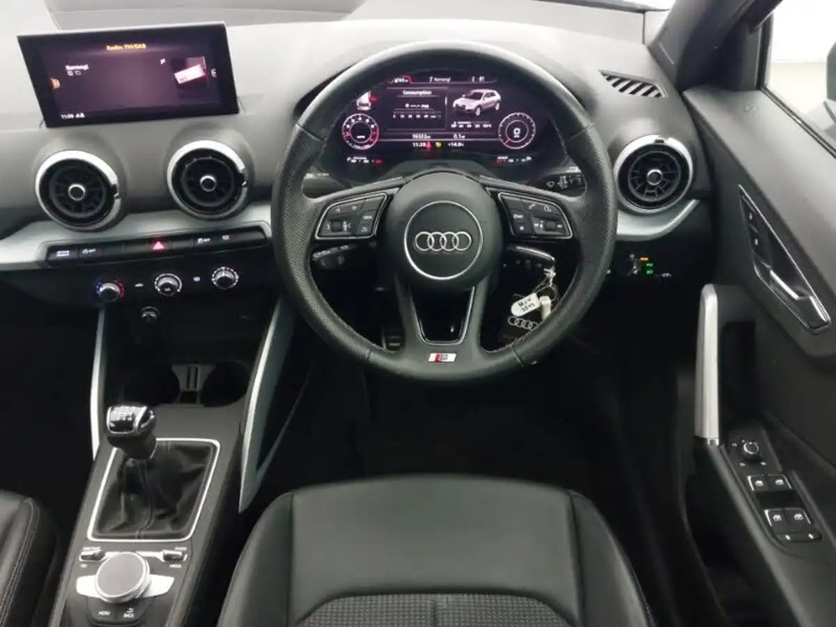 2022-audi-q2-15-35-tfsi-s-line-big-6