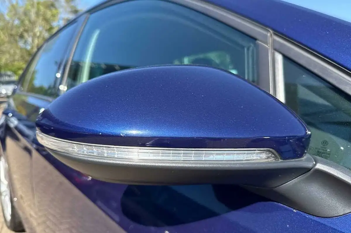 2019-volkswagen-golf-16tdi-gt-hatchback-5d-big-19